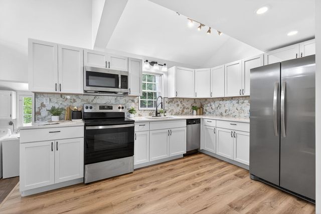6174 Hutchinson Street, Columbus, OH 43085