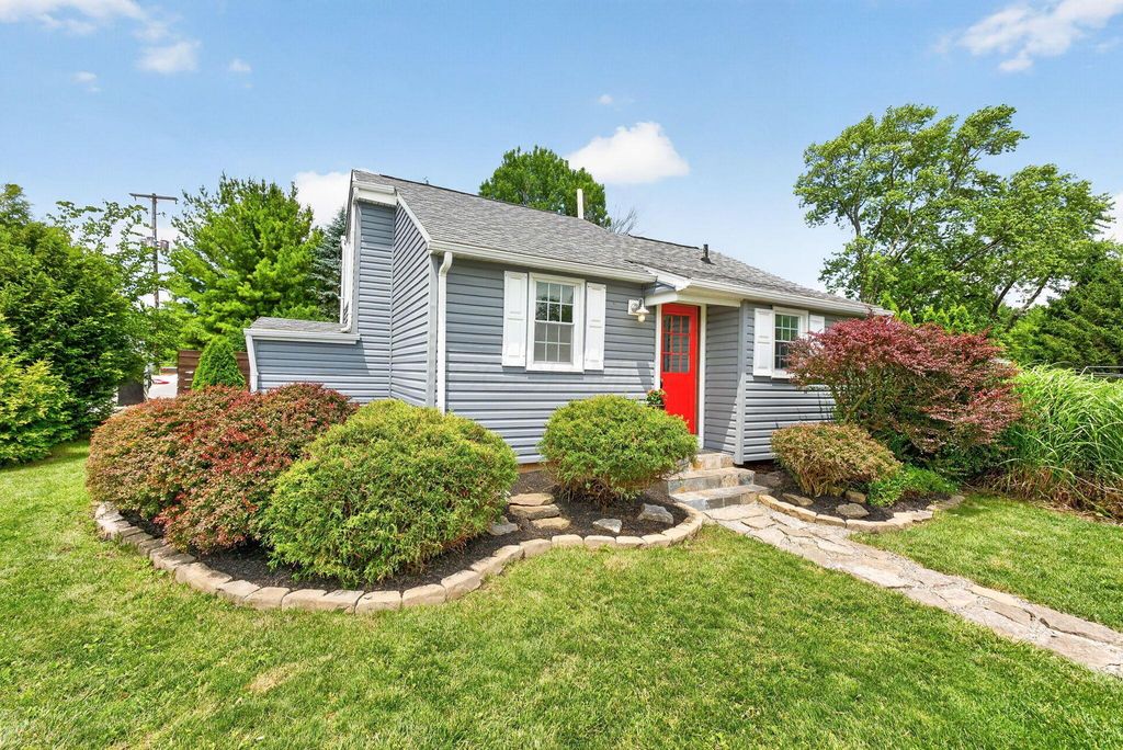 6174 Hutchinson Street, Columbus, OH 43085