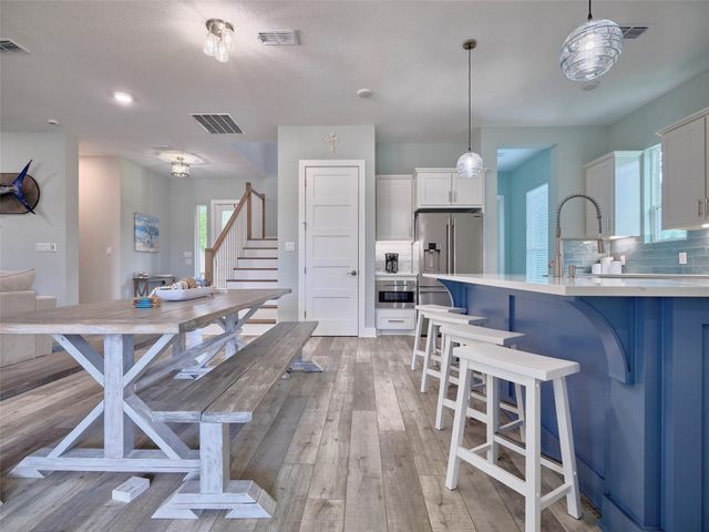 431 Private Road 652, Sargent, TX 77414