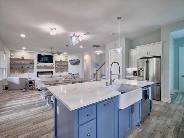 431 Private Road 652, Sargent, TX 77414