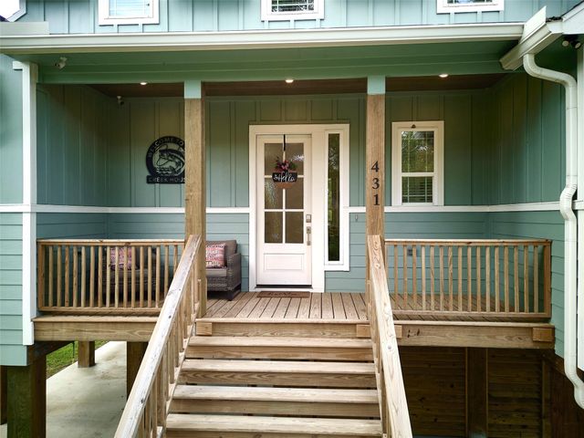 431 Private Road 652, Sargent, TX 77414