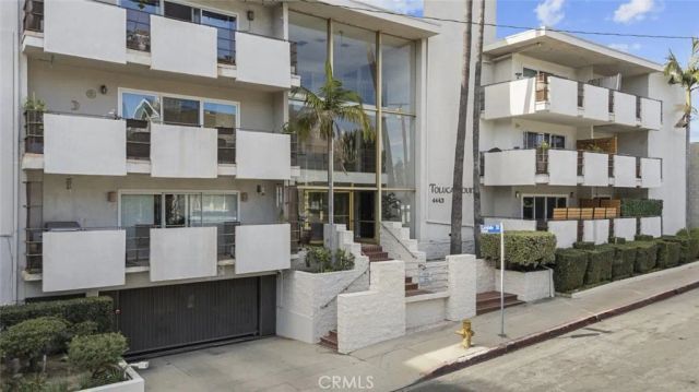 4445 Cartwright Avenue 106, Toluca Lake, CA 91602