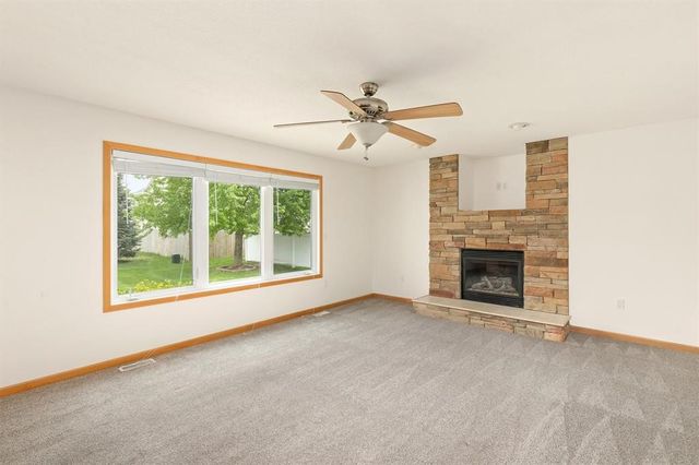 655 Carefree Lane, Waukee, IA 50263