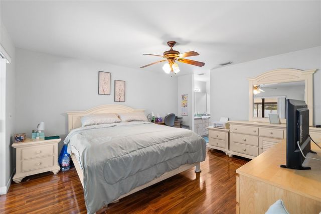 6713 LEEWARD ISLE WAY, Tampa, FL 33615