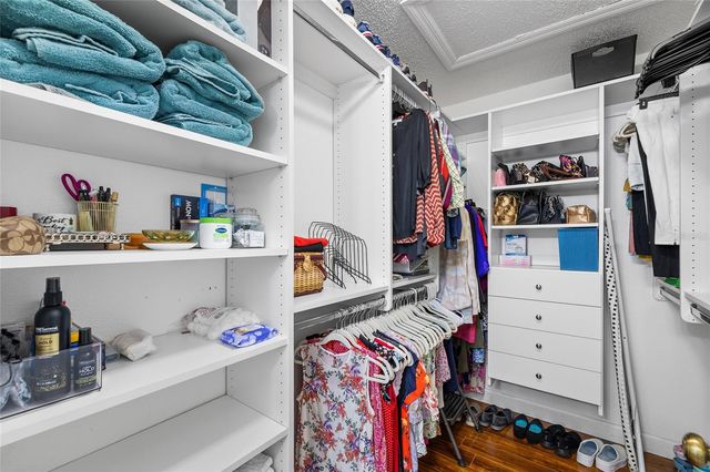 6713 LEEWARD ISLE WAY, Tampa, FL 33615