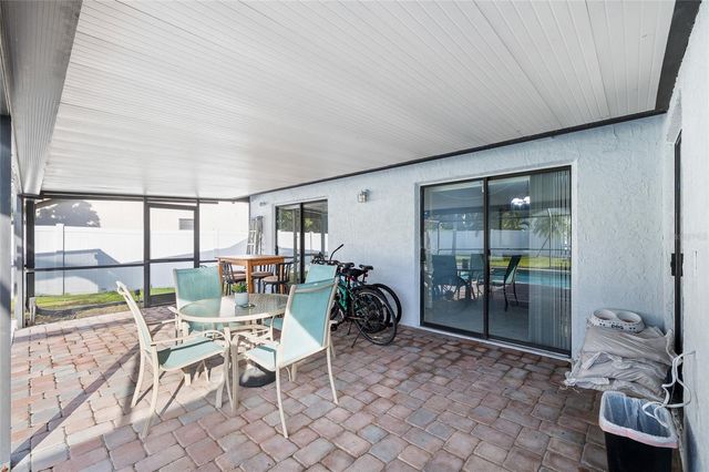 6713 LEEWARD ISLE WAY, Tampa, FL 33615