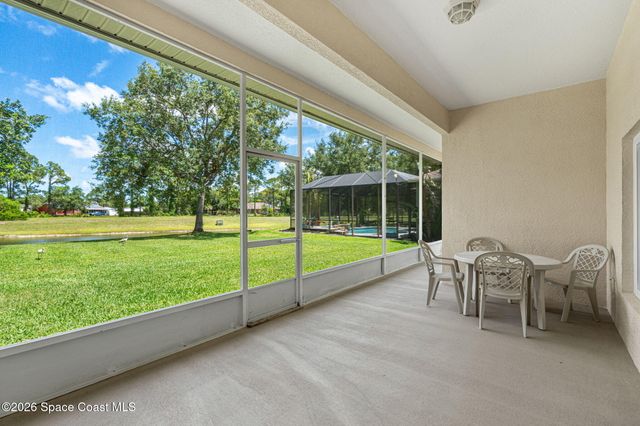 940 Gardenbrook Court SE, Palm Bay, FL 32909
