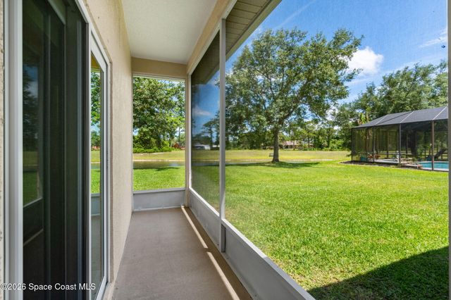 940 Gardenbrook Court SE, Palm Bay, FL 32909