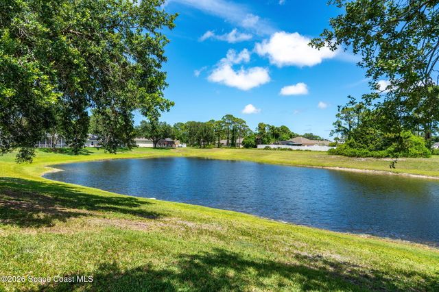 940 Gardenbrook Court SE, Palm Bay, FL 32909