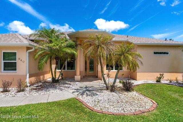 940 Gardenbrook Court SE, Palm Bay, FL 32909