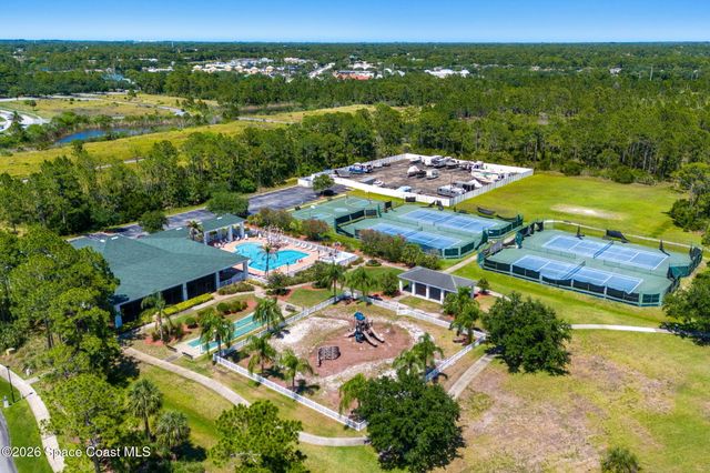 940 Gardenbrook Court SE, Palm Bay, FL 32909