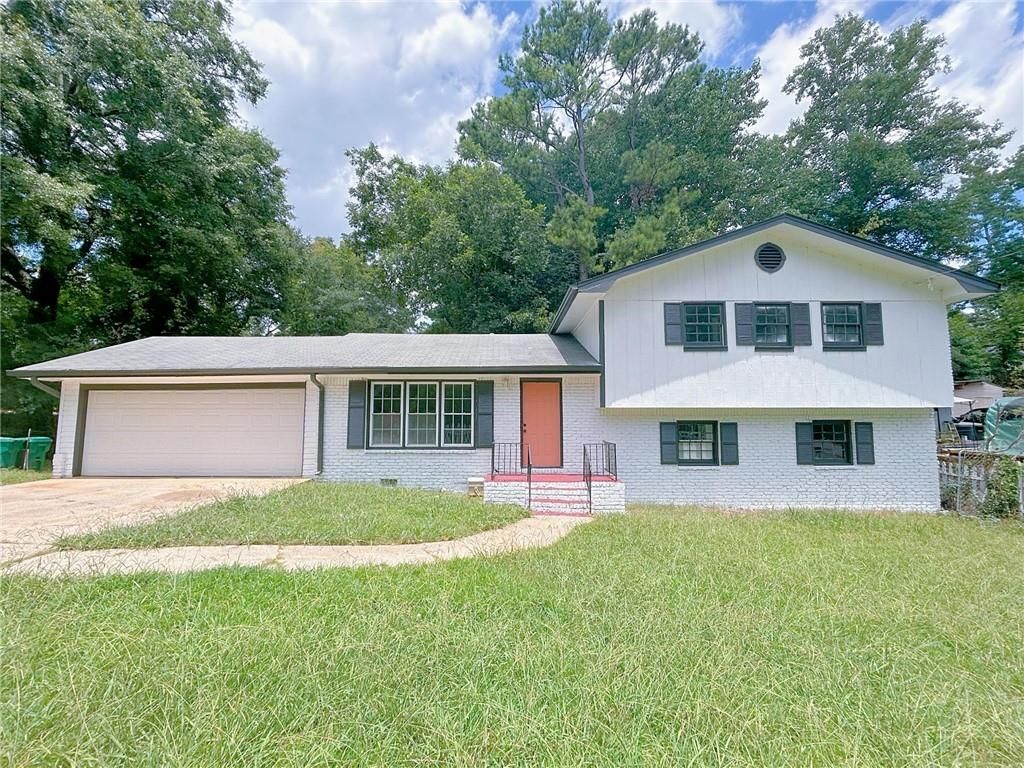 2756 Brook Drive, Morrow, GA 30260