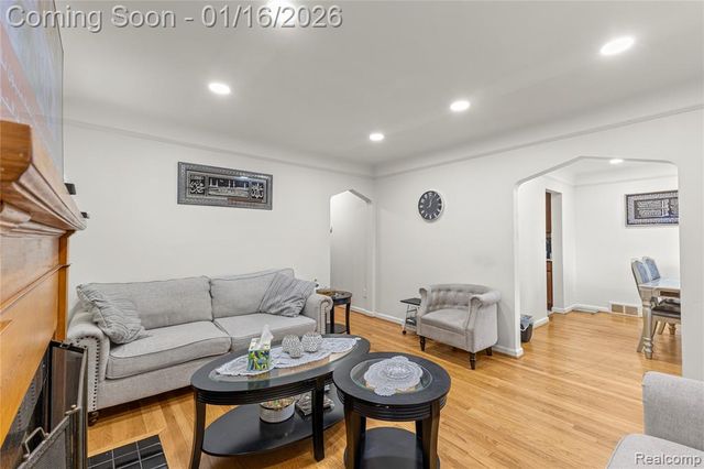 23153 Marlboro Street, Dearborn, MI 48128