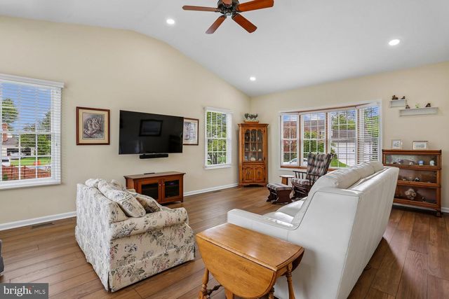 17223 SANDY KNOLL DR, Olney, MD 20832