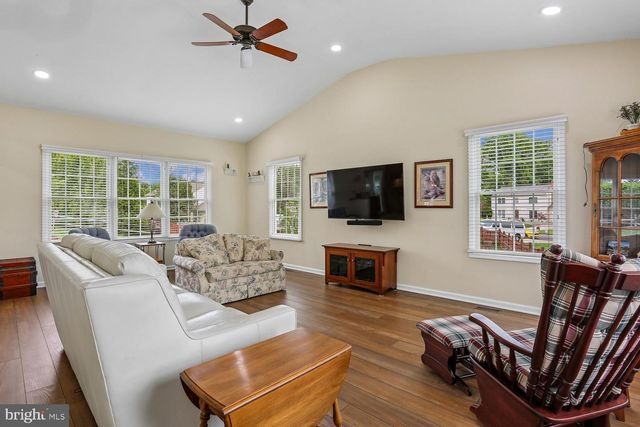 17223 SANDY KNOLL DR, Olney, MD 20832