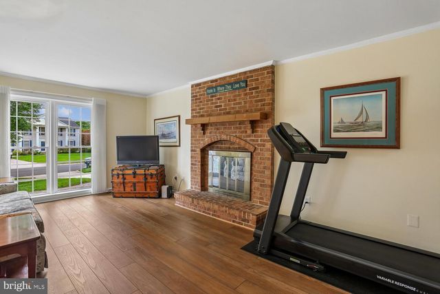 17223 SANDY KNOLL DR, Olney, MD 20832