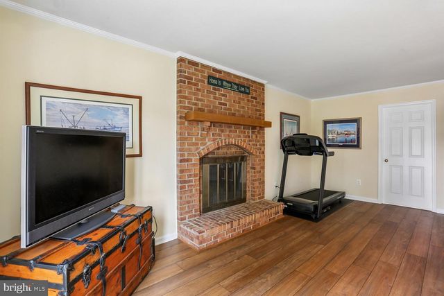 17223 SANDY KNOLL DR, Olney, MD 20832