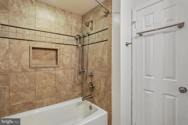 17223 SANDY KNOLL DR, Olney, MD 20832