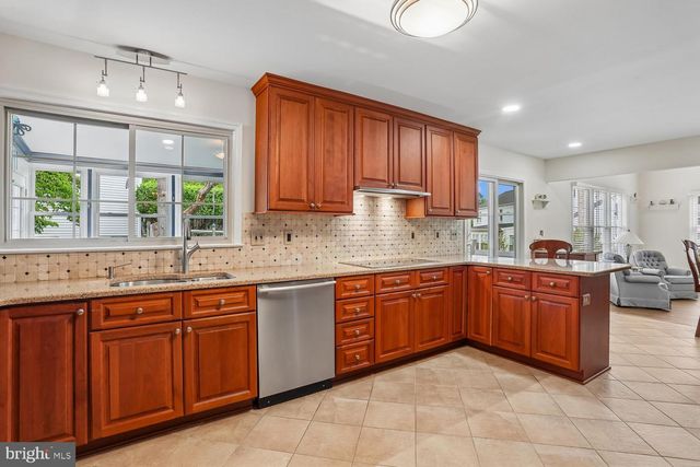 17223 SANDY KNOLL DR, Olney, MD 20832