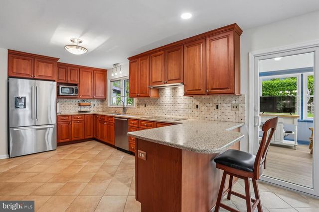 17223 SANDY KNOLL DR, Olney, MD 20832