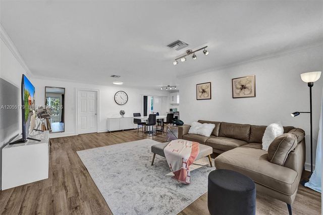 9072 Froude Ave, Surfside, FL 33154