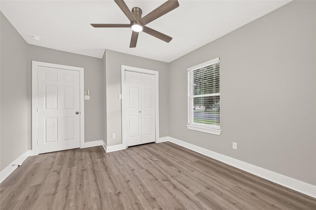 723 N Meyer Street, Sealy, TX 77474