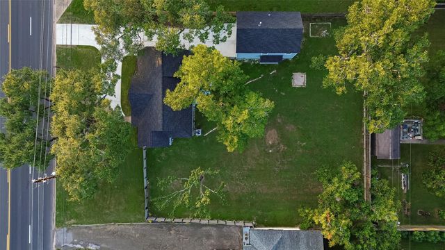 723 N Meyer Street, Sealy, TX 77474