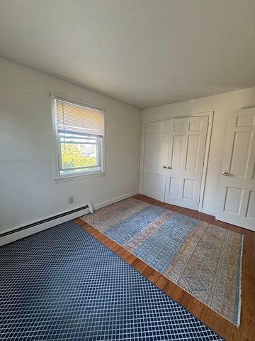 23 State 4, Marblehead, MA 01945