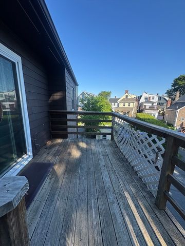 23 State 4, Marblehead, MA 01945