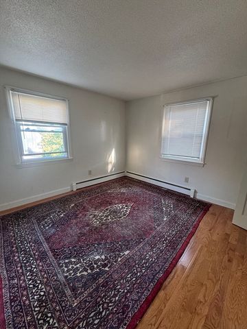 23 State 4, Marblehead, MA 01945