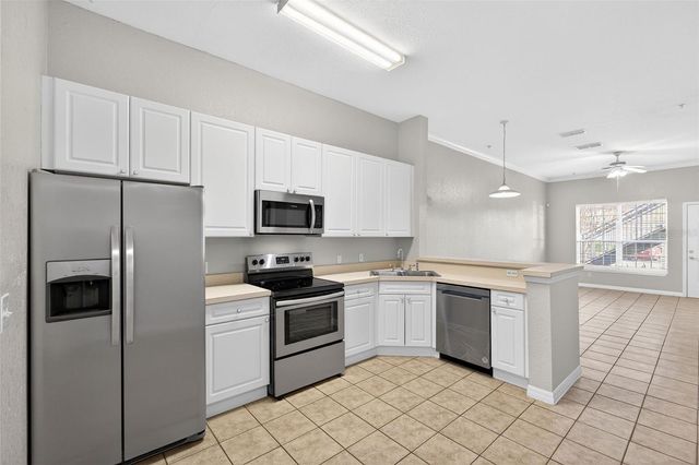 141 RESERVE CIRCLE 109, Oviedo, FL 32765