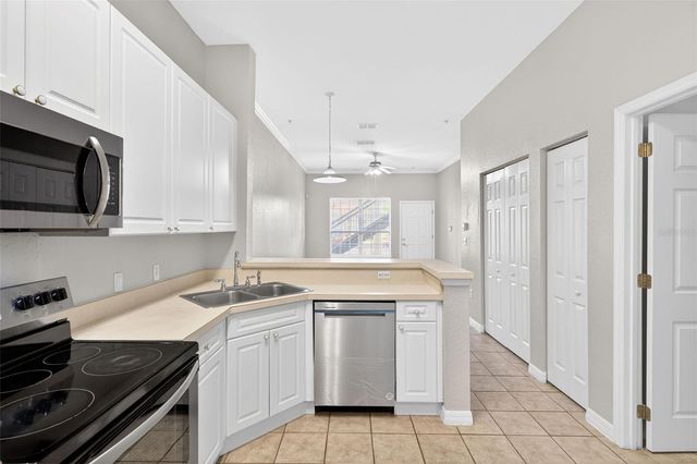 141 RESERVE CIRCLE 109, Oviedo, FL 32765