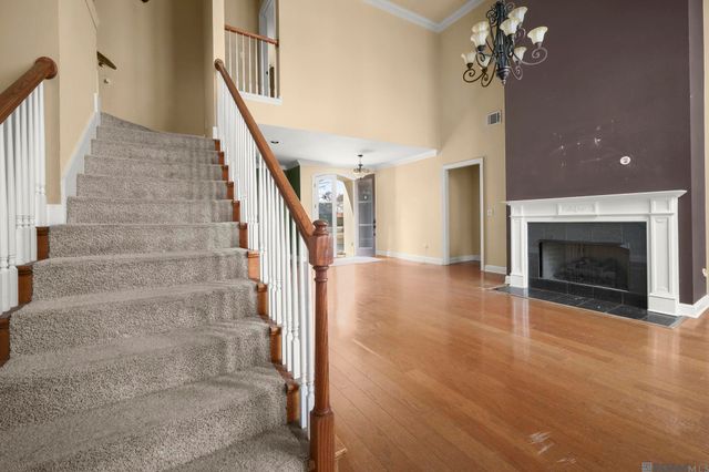 16456 Long Lake Dr, Prairieville, LA 70769