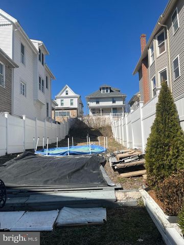 302 FLEET STREET, Pottsville, PA 17901