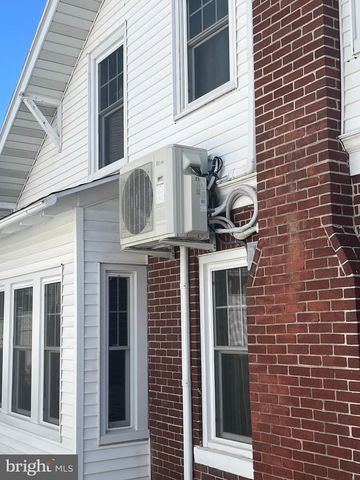 302 FLEET STREET, Pottsville, PA 17901