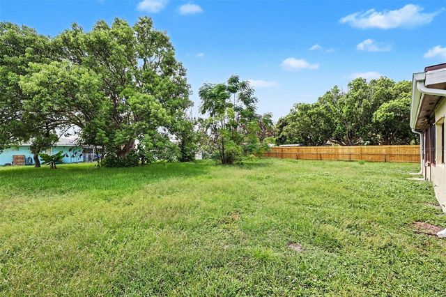 997 MARIPOSA DRIVE NE, Palm Bay, FL 32905