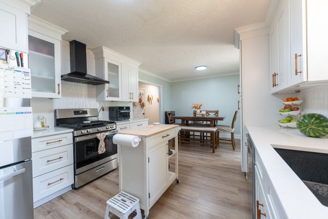 405 Long Creek Dr, Christiana, TN 37037