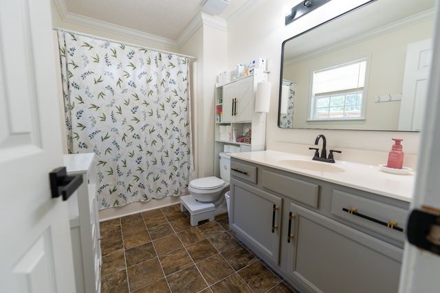405 Long Creek Dr, Christiana, TN 37037
