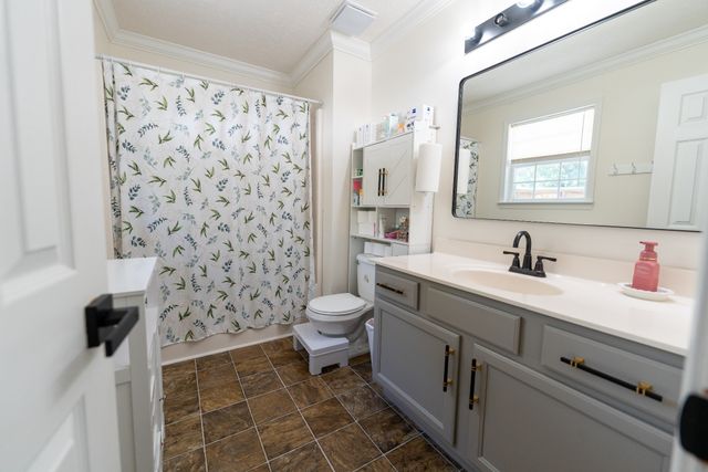 405 Long Creek Dr, Christiana, TN 37037