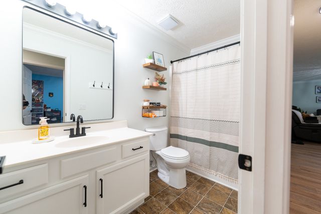 405 Long Creek Dr, Christiana, TN 37037