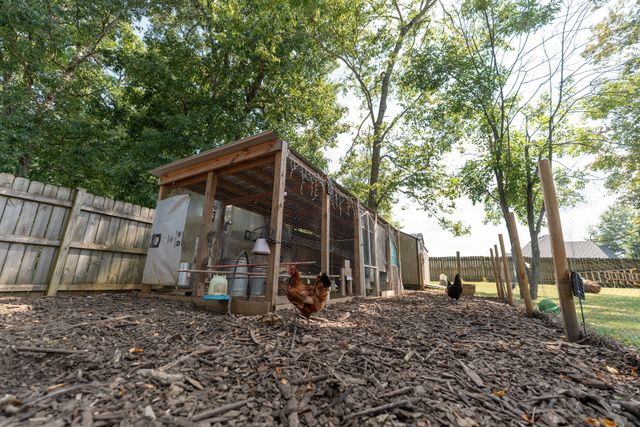 405 Long Creek Dr, Christiana, TN 37037