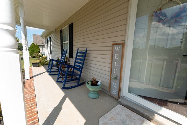 405 Long Creek Dr, Christiana, TN 37037