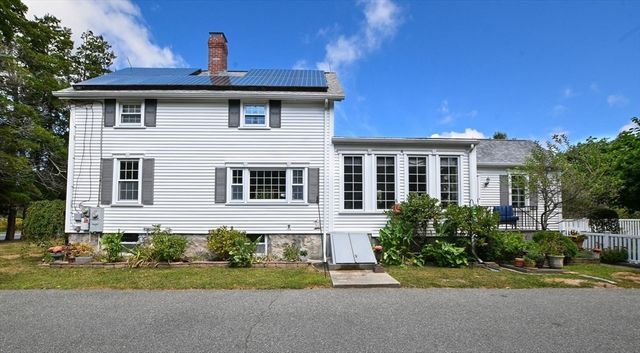 278 Slocum Rd, Dartmouth, MA 02747