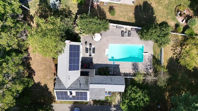 278 Slocum Rd, Dartmouth, MA 02747