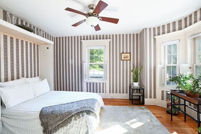 278 Slocum Rd, Dartmouth, MA 02747