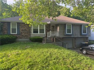 1164 Queens Place, Kansas City, MO 64131