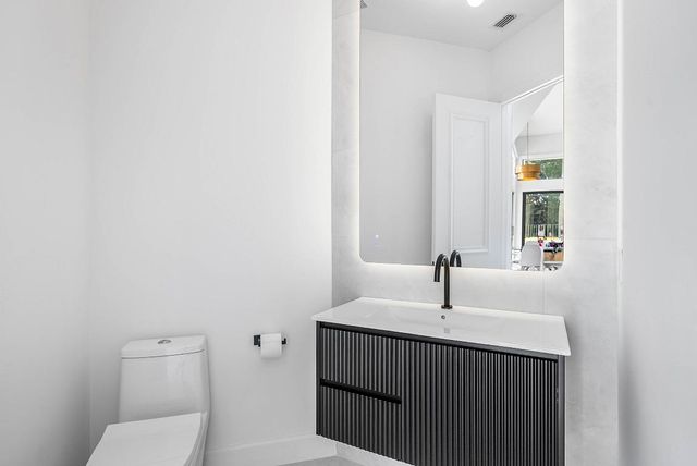 6582 Grande Orchid Way, Delray Beach, FL 33446