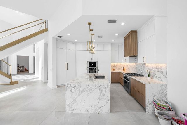 6582 Grande Orchid Way, Delray Beach, FL 33446