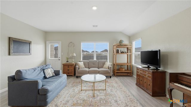 2717 San Martin Lane, Seguin, TX 78155