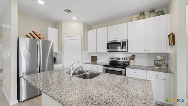 2717 San Martin Lane, Seguin, TX 78155